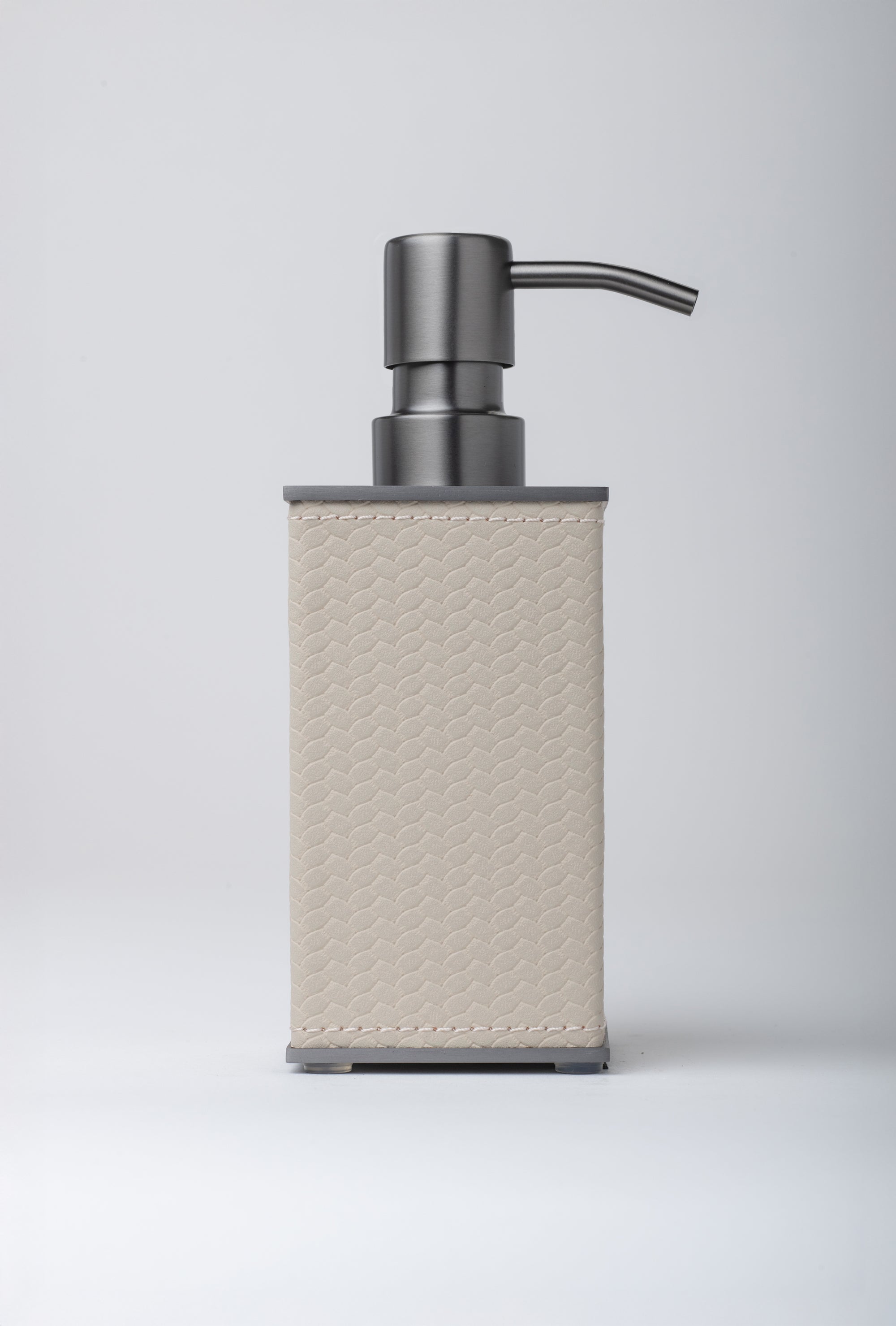 Lumiere Weave Bathroom Accessory Set