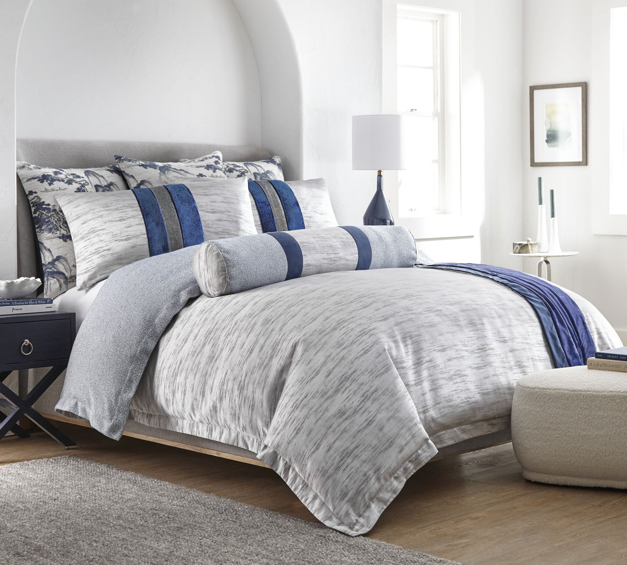 Montauk Bolster