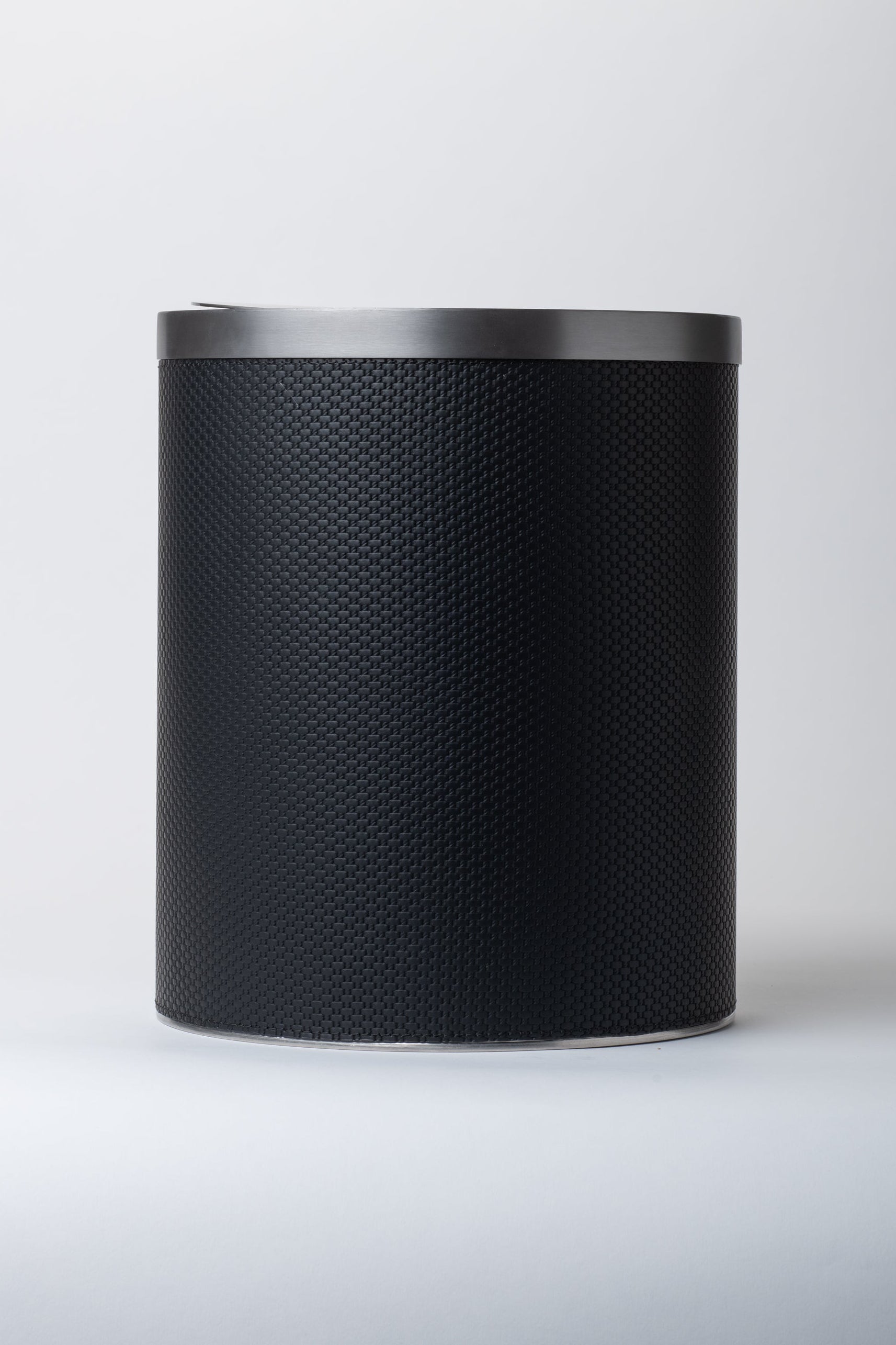 Onyx Trash Bin